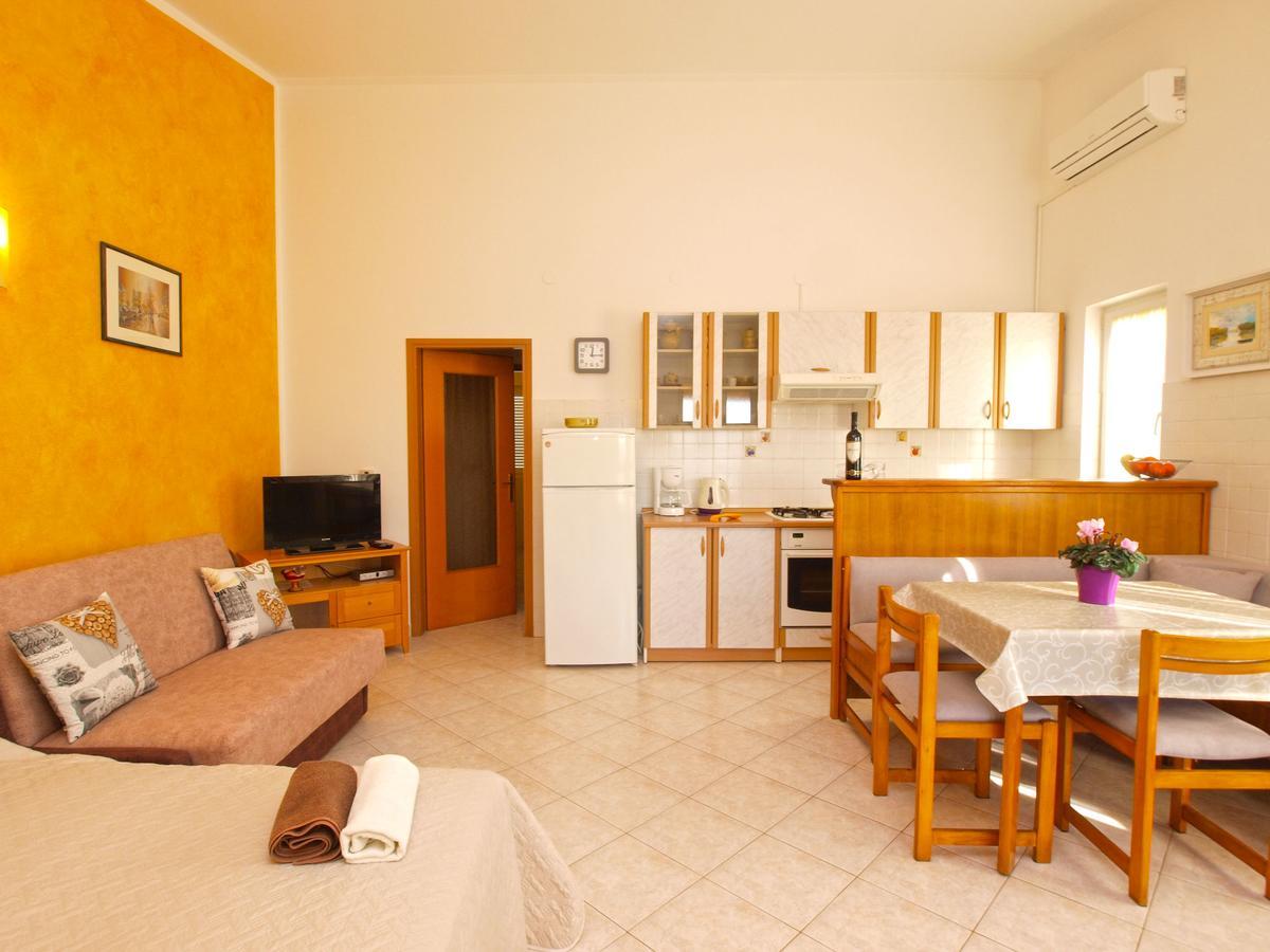 Apartments Iva 1534 Πούλα Εξωτερικό φωτογραφία