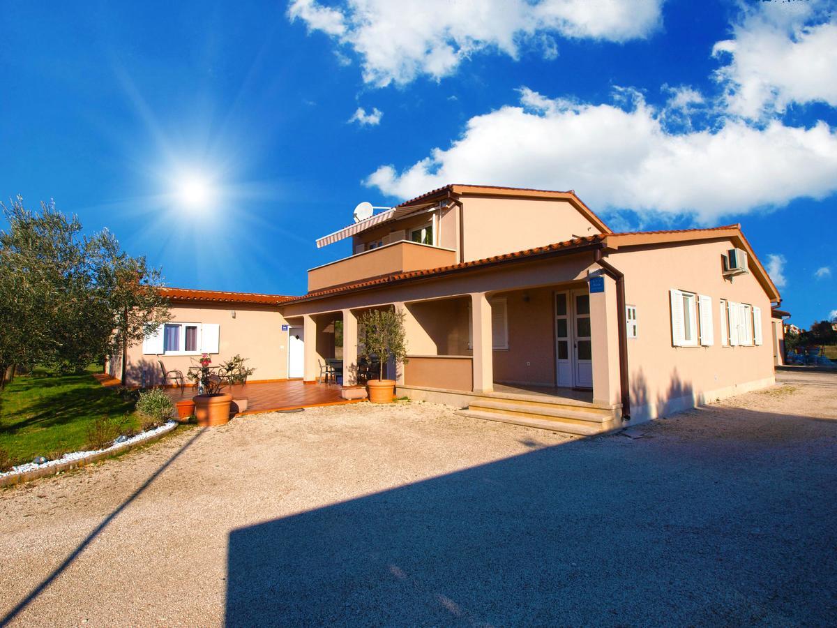 Apartments Iva 1534 Πούλα Εξωτερικό φωτογραφία